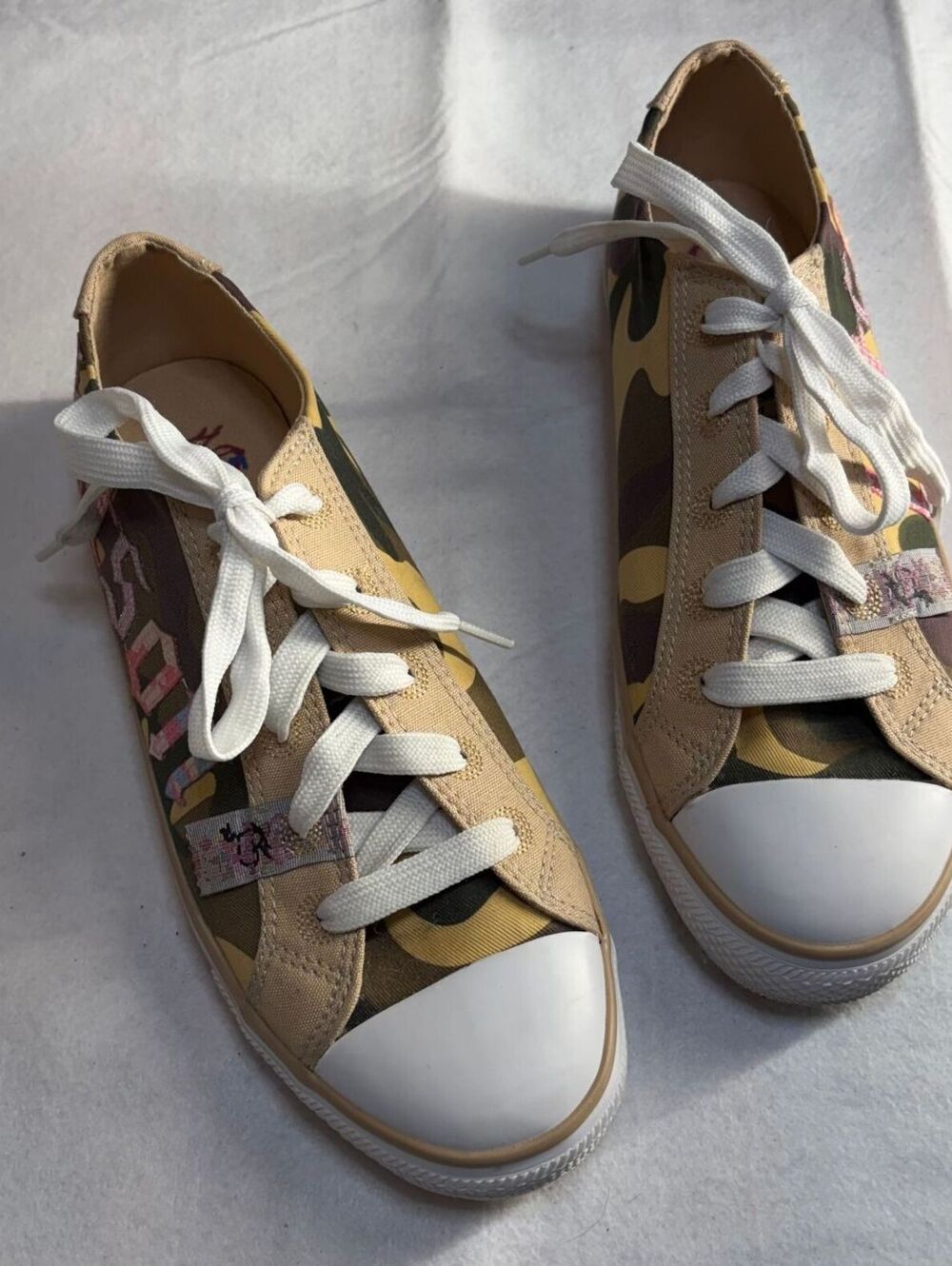 Y2K Kitson LA Women's Camo Patchwork Canvas Sneakers Size US 8.5 EU 38.5